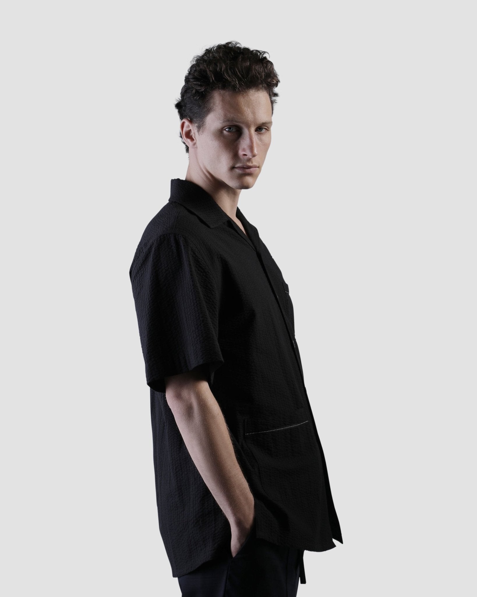 Sair Shirt - Noir - Wave Texture